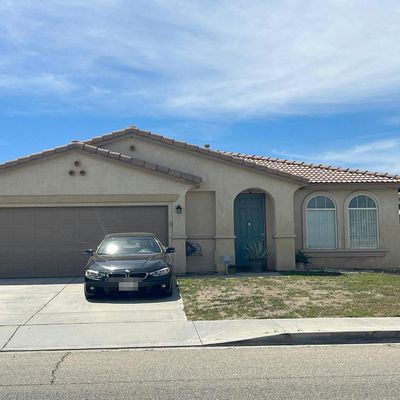 12245 Luna Rd, Victorville, CA 92392