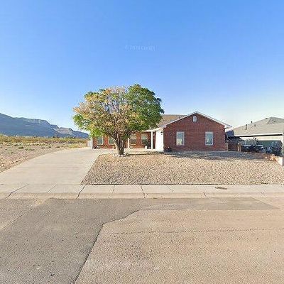 1242 Mimosa Ave, Alamogordo, NM 88310