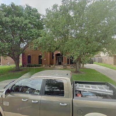 125 Indian Warrior Trl, Lake Jackson, TX 77566