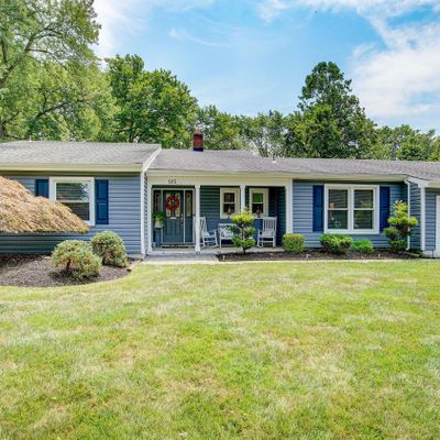 125 Sunnybrook Dr, Freehold, NJ 07728