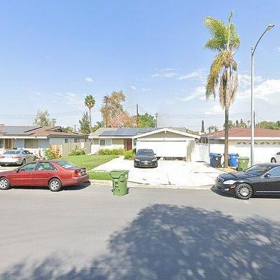 13015 Stagg St, North Hollywood, CA 91605