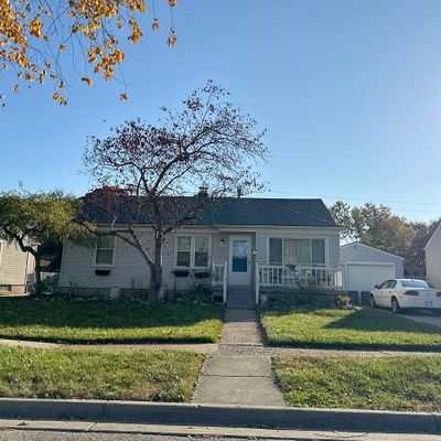 1339 Kingsley St, Mount Clemens, MI 48043