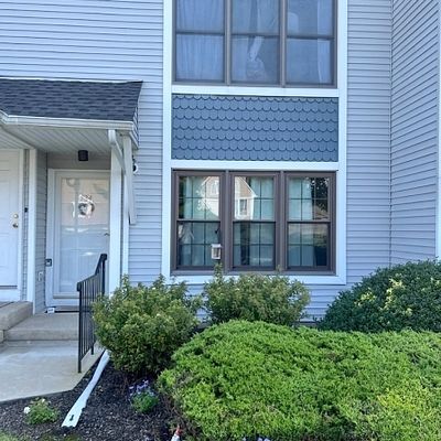 134 Heritage Ln, Hamburg, NJ 07419