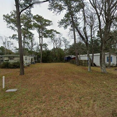 116 Ne 75th Street Oak Island, Island, NC 28465