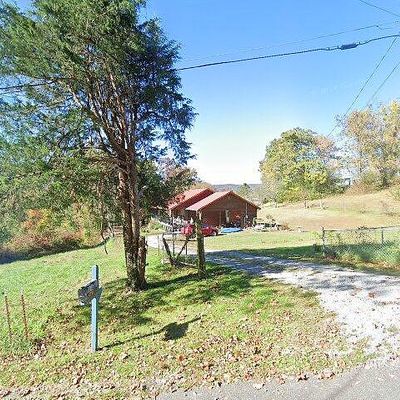 118 Davenport Rd, La Follette, TN 37766