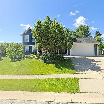 1199 Apple Grove Ln, Oconomowoc, WI 53066