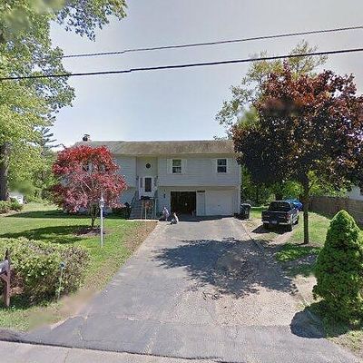 12 Jubrey Ln, Windsor Locks, CT 06096