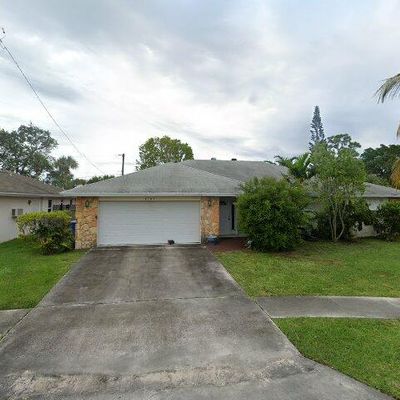 1207 Palama Way, Lantana, FL 33462