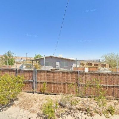 121 Old Woman Springs Rd, Yucca Valley, CA 92284