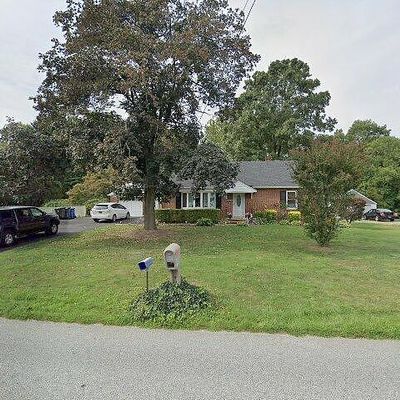 1218 Old Coochs Bridge Rd, Newark, DE 19713