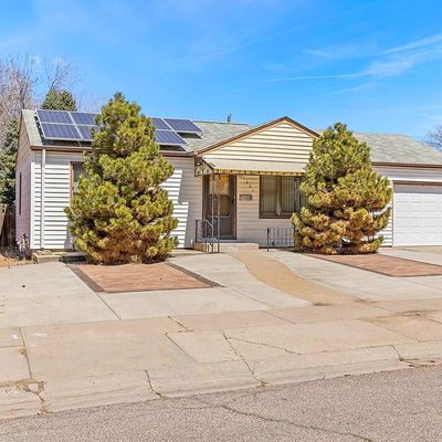 1221 Alexander Cir, Pueblo, CO 81001