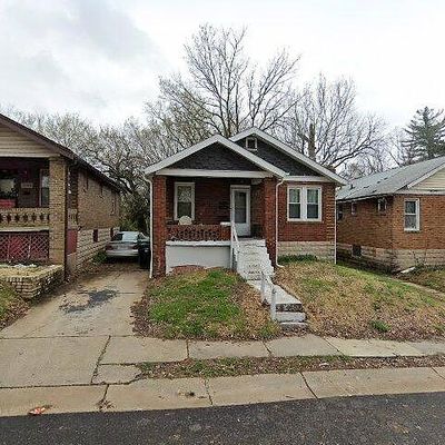 1471 Engelholm Ave, Saint Louis, MO 63133