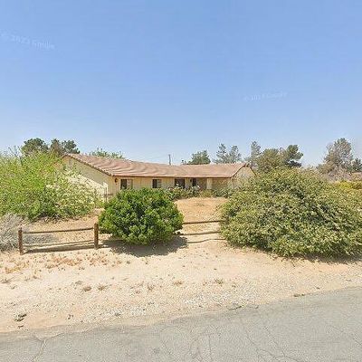 15194 Tacony Rd, Apple Valley, CA 92307