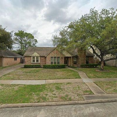 15214 La Paloma Dr, Houston, TX 77083