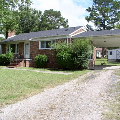 153 S Bullock St, Henderson, NC 27536