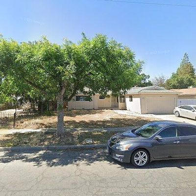 1369 W Holland Ave, Fresno, CA 93705