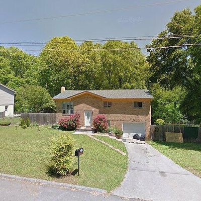 1373 Meadowood Dr, Hixson, TN 37343