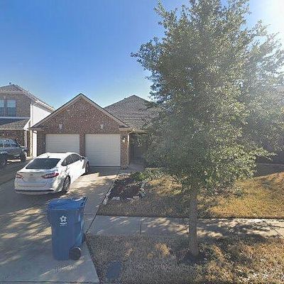 1380 Meadows Ave, Lantana, TX 76226