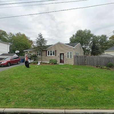 14 Lammers St, Hazlet, NJ 07730