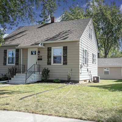 1402 Berger St, Oshkosh, WI 54902