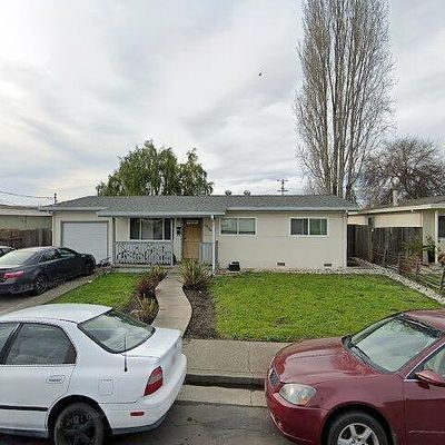 1413 Lauren Dr, Petaluma, CA 94954