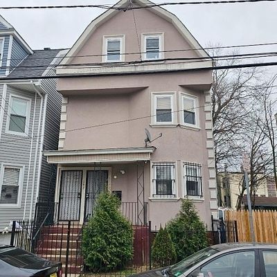 142 N 9 Th St, Newark, NJ 07107