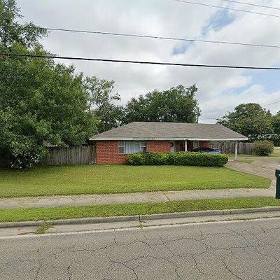 14256 Dedeaux Rd, Gulfport, MS 39503