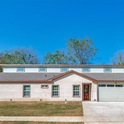 1712 Up The Grove Street, Greenville, TX 75401