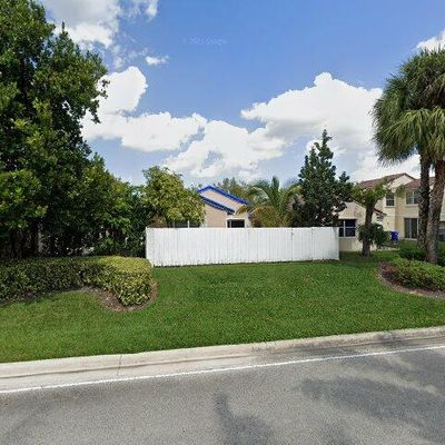 17922 Sw 11 Th St, Pembroke Pines, FL 33029