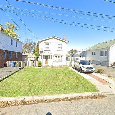 182 Karkus Ave, Woodbridge, NJ 07095