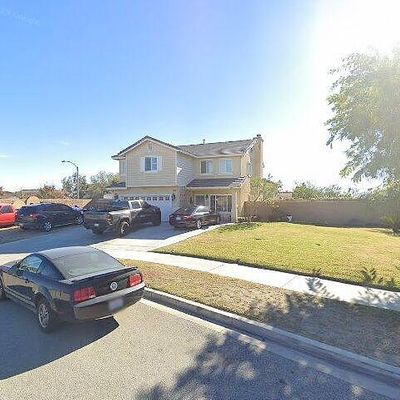 18291 Grove Pl, Fontana, CA 92336