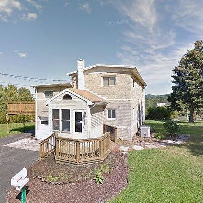 1835 Dawn Ln, Chambersburg, PA 17202