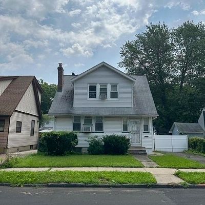 184 Oak St, East Orange, NJ 07018