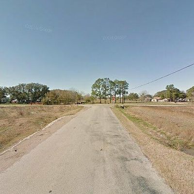 1901 Cr 360, El Campo, TX 77437