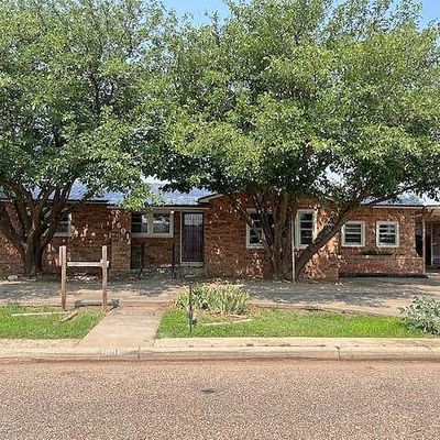 1601 Avenue O, Tahoka, TX 79373