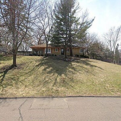 16041 Dawn Dr, Minnetonka, MN 55345