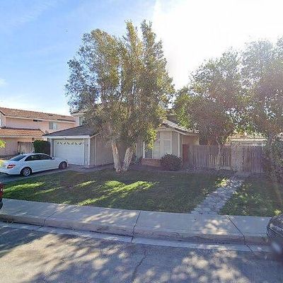 16123 Harvey Dr, Fontana, CA 92336