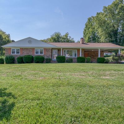 202 Alhambra Dr, Bristol, TN 37620