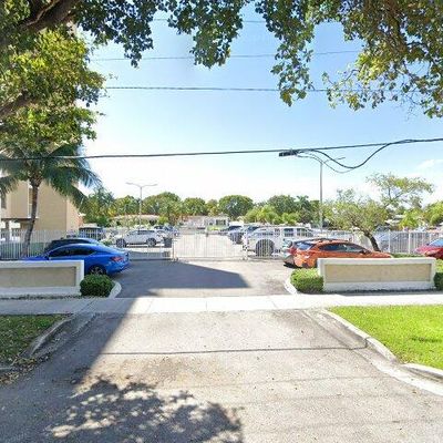 2020 Ne 135 Th St #911, North Miami, FL 33181