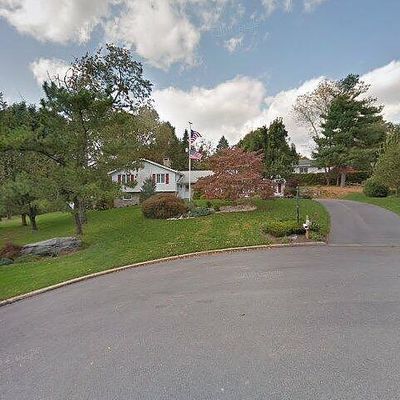 203 Lahoma Ln, Reading, PA 19601