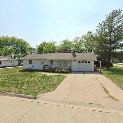 205 N Fern Circle Dr, De Witt, NE 68341