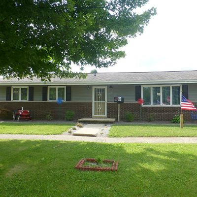 207 W Main St, Casey, IL 62420