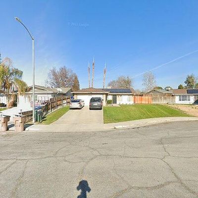 208 Nova Ct, Bakersfield, CA 93308