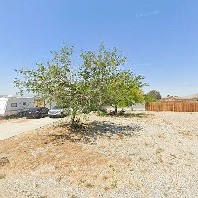 20900 Rambling Rd, Apple Valley, CA 92308