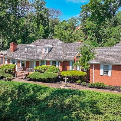 21 Springton Pointe Dr, Newtown Square, PA 19073