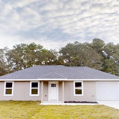 210 Malauka Run, Ocklawaha, FL 32179