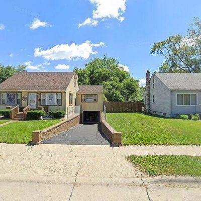 21040 Dean St, Warren, MI 48091