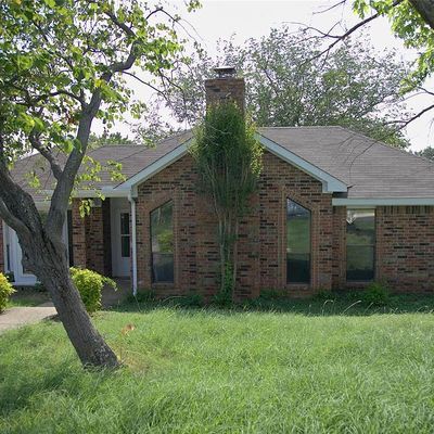 2110 Camellia St, Denton, TX 76205