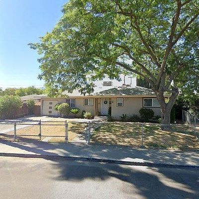 2110 N Lomita Ave, Fresno, CA 93703