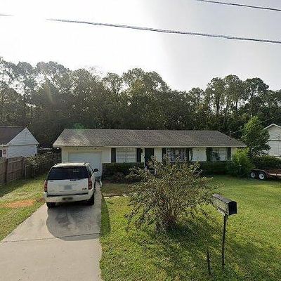 2122 Lakeview Dr, Waycross, GA 31501